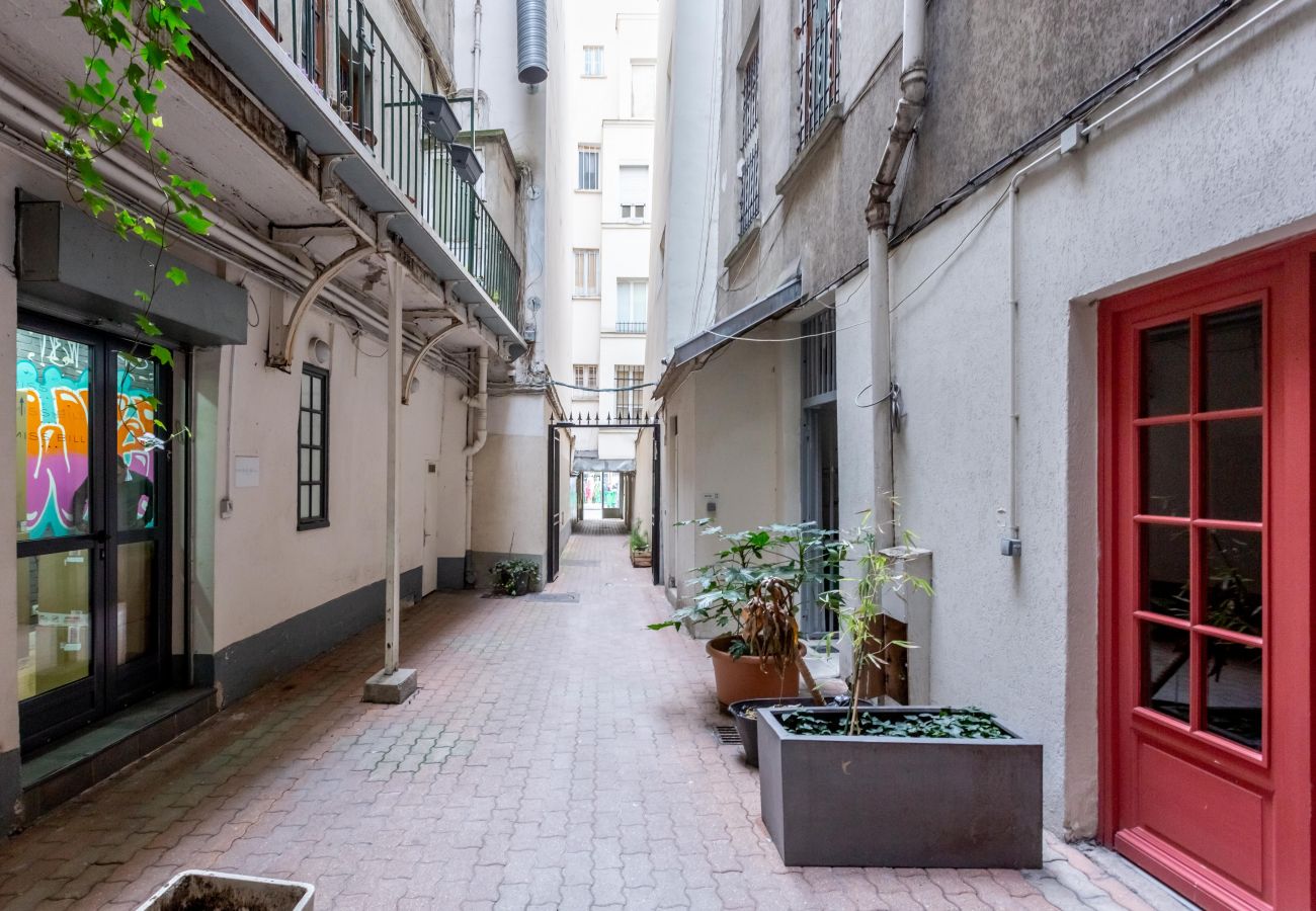 Apartamento em Paris - 114 - Saint Denis Couture