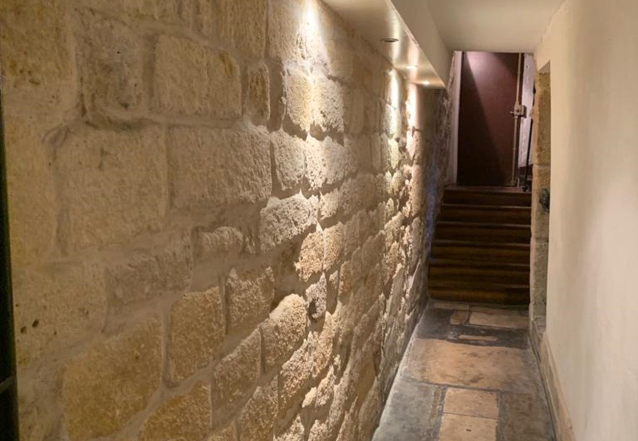 Apartamento em Paris - 15 - St Sauveur
