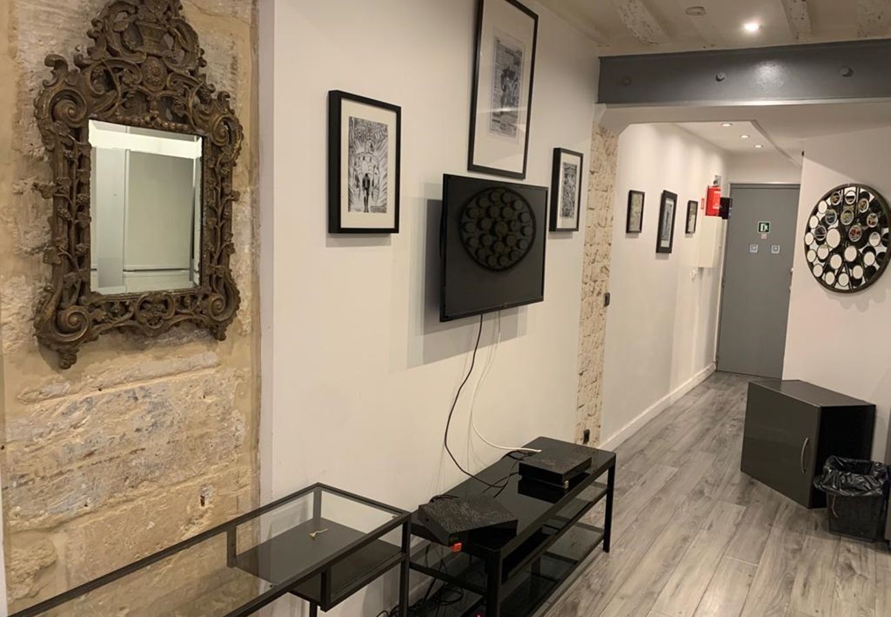 Apartamento em Paris - 15 - St Sauveur