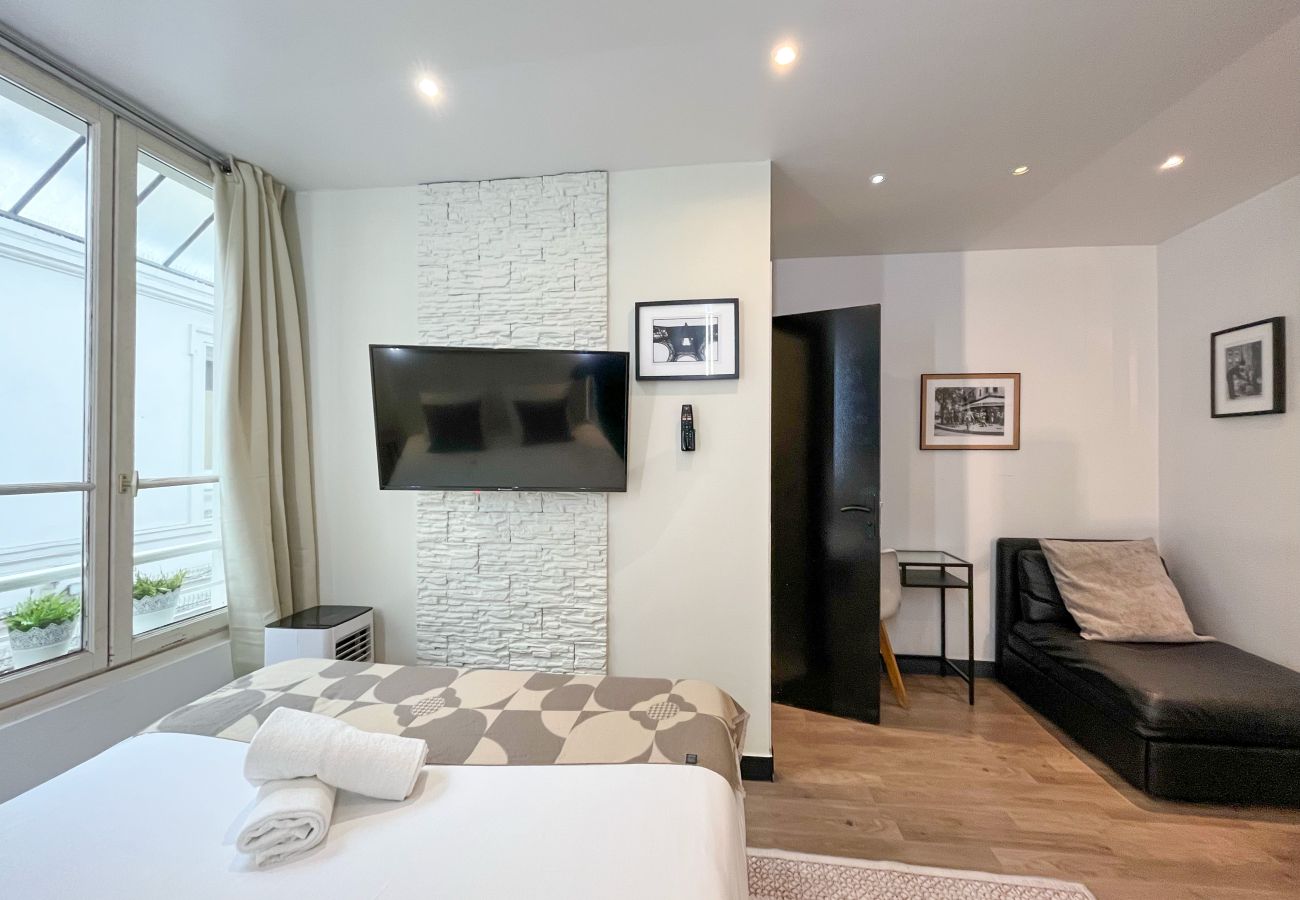 Apartamento em Paris - 21 A - Chaplin