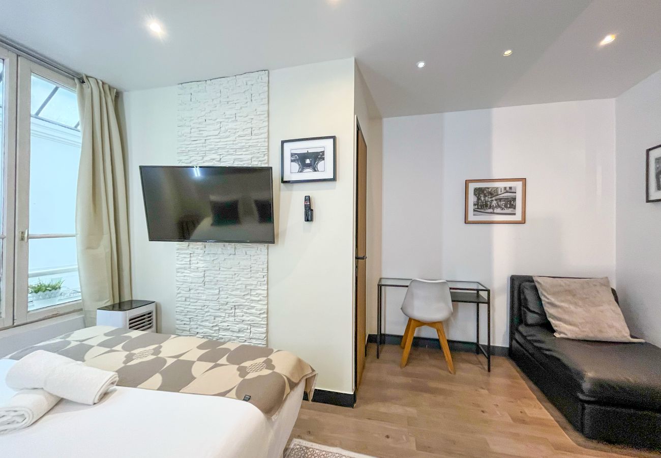 Apartamento em Paris - 21 A - Chaplin