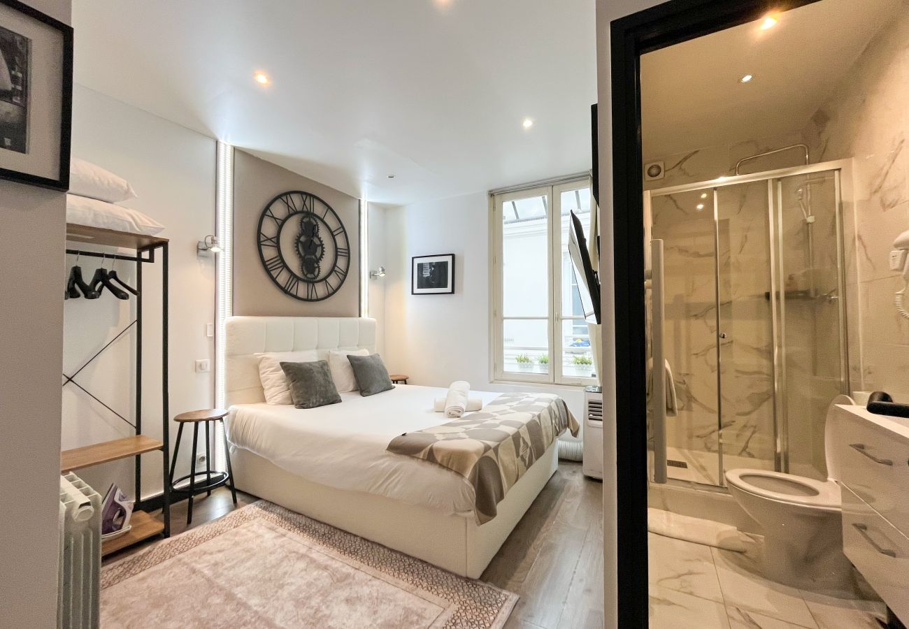Apartamento em Paris - 21 A - Chaplin