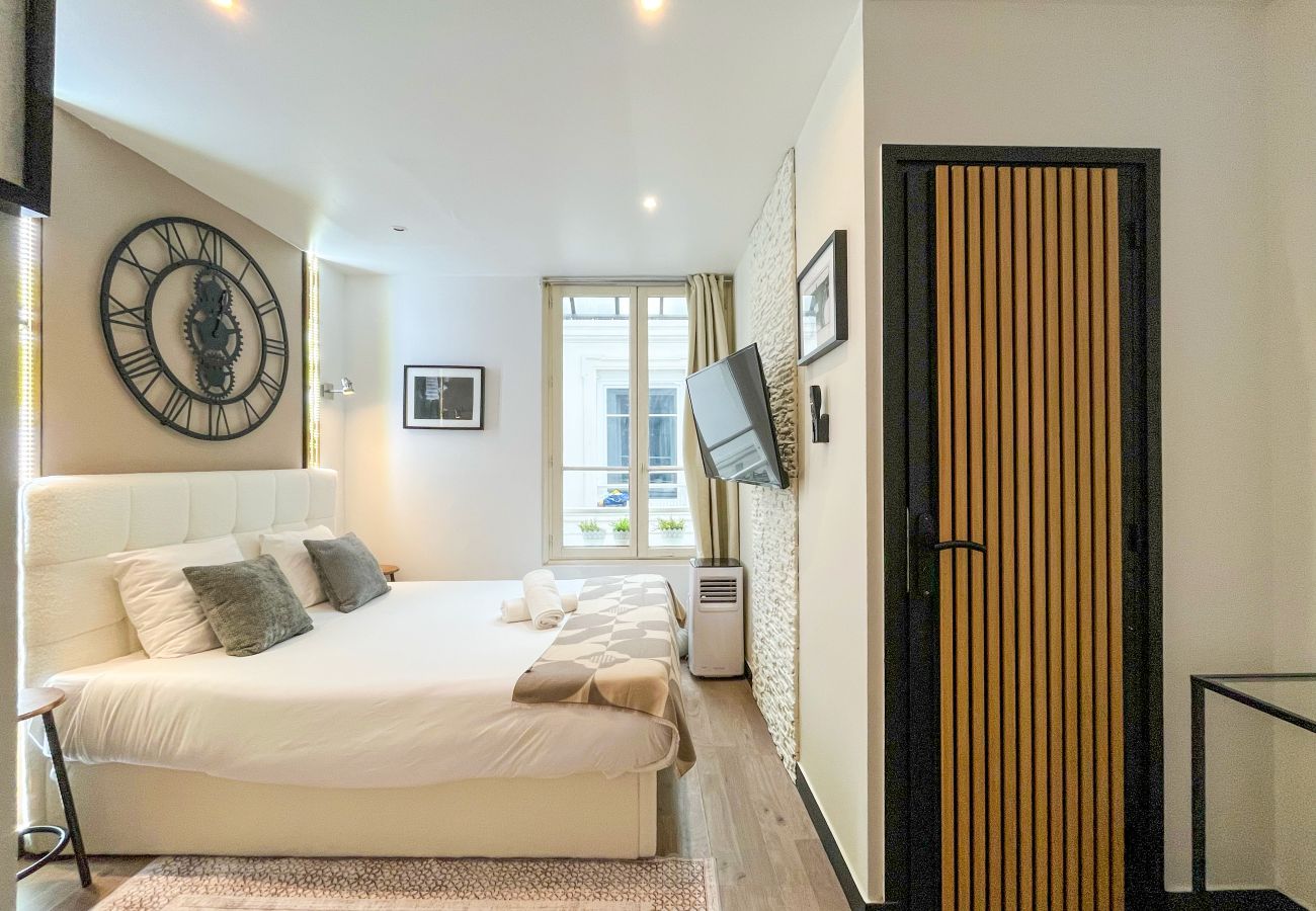 Apartamento em Paris - 21 A - Chaplin