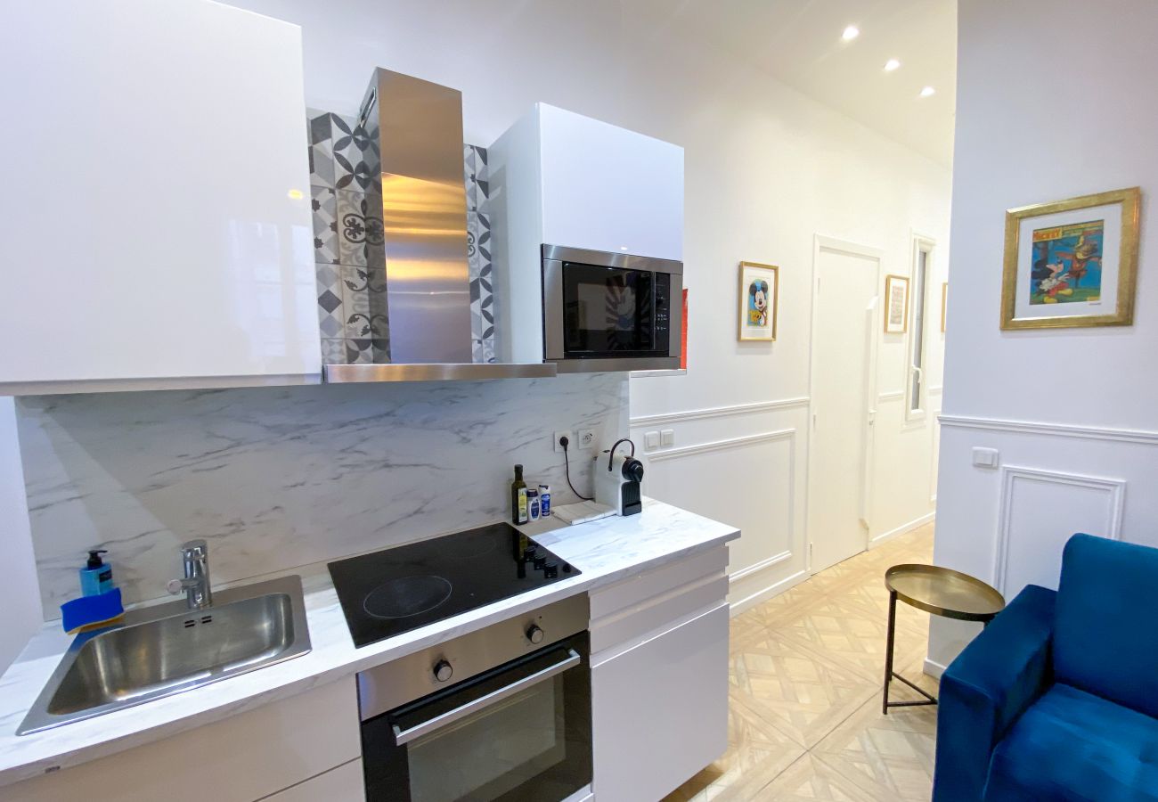 Apartamento em Paris - 72 A - Mermoz Mickey Mouse