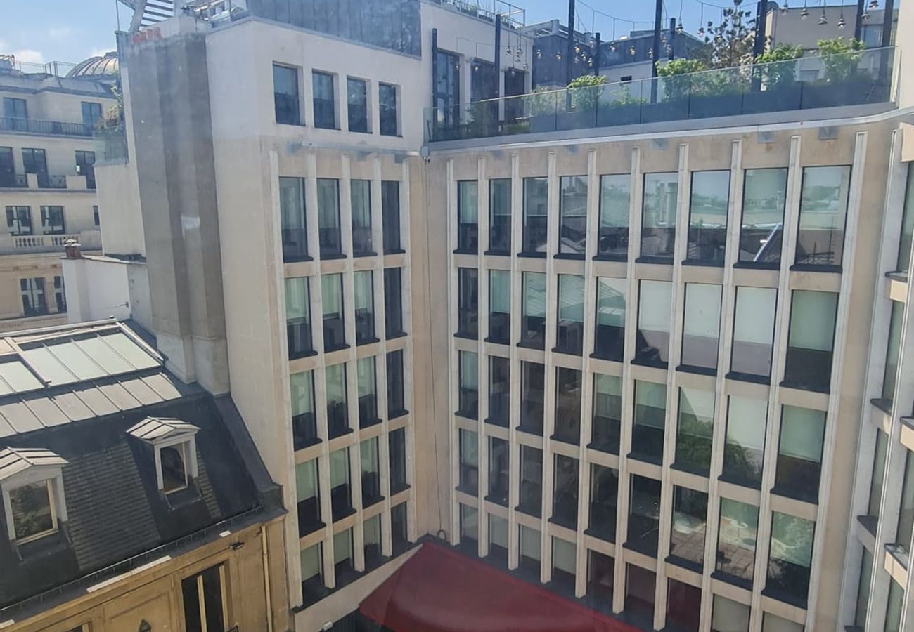 Apartamento em Paris - 128 A- Champs Elysees