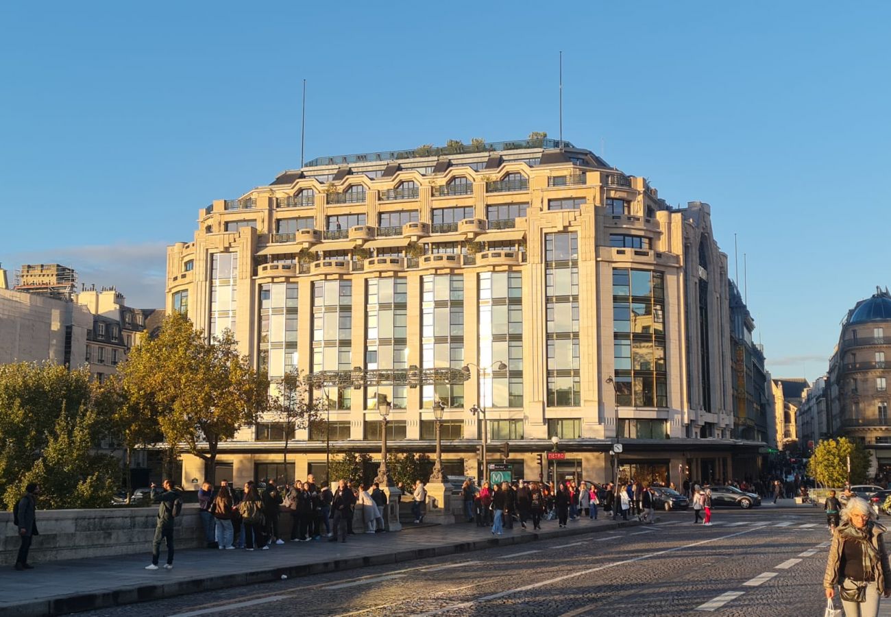 Apartamento em Paris - 128 A- Champs Elysees