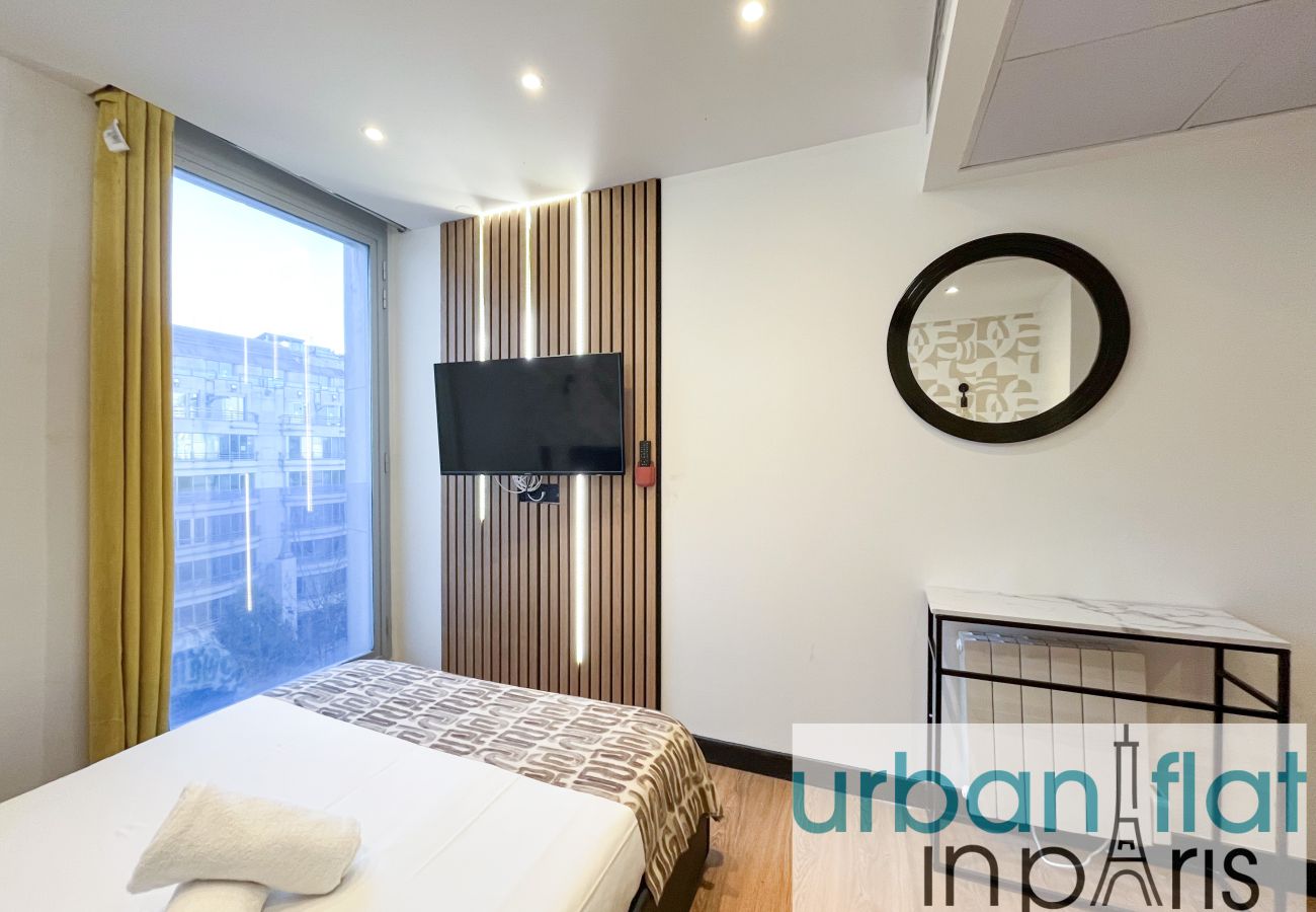 Apartamento em Paris - 128 A- Champs Elysees