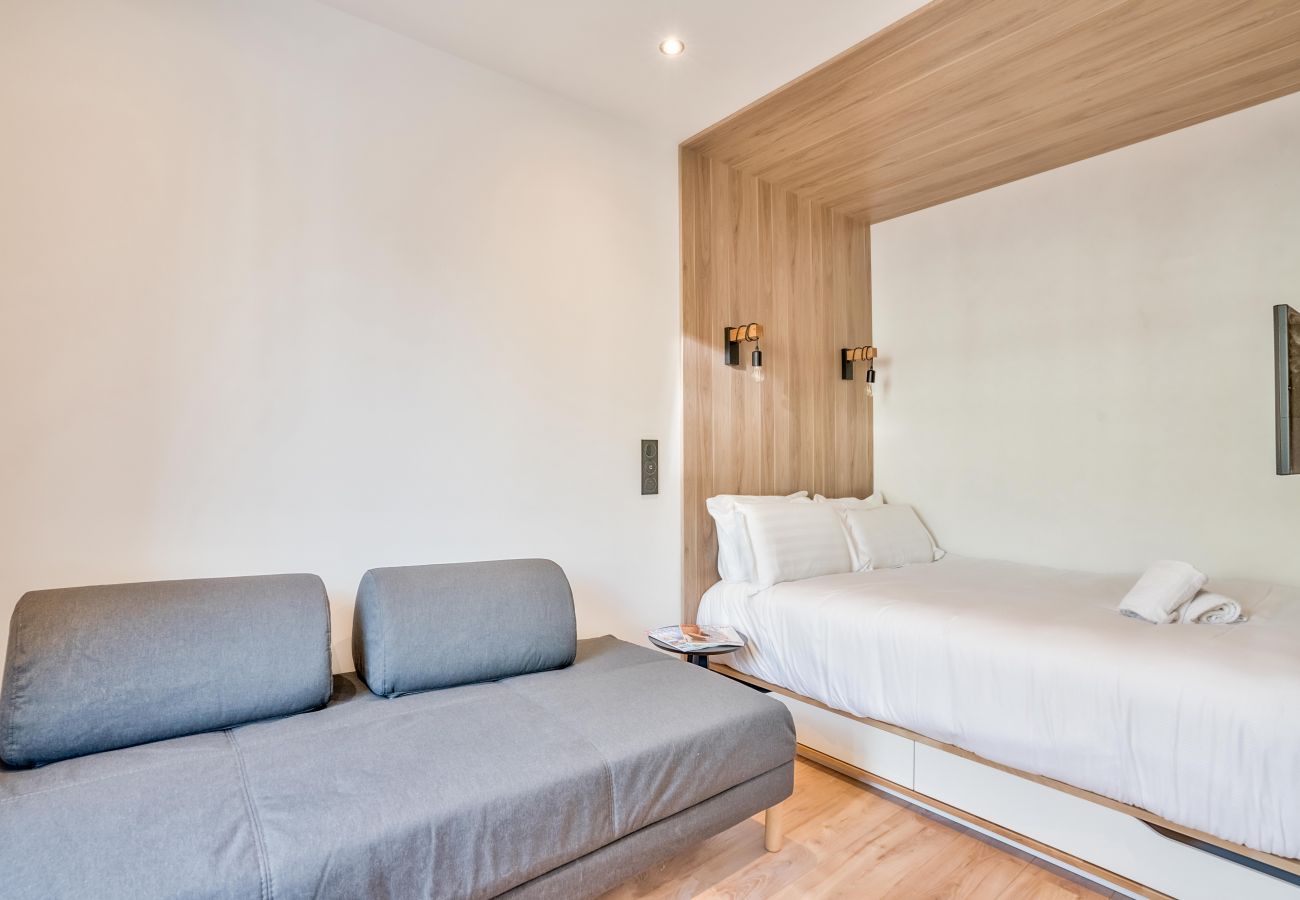 Apartamento em Paris - 102 A- 21 Montmartre 4F