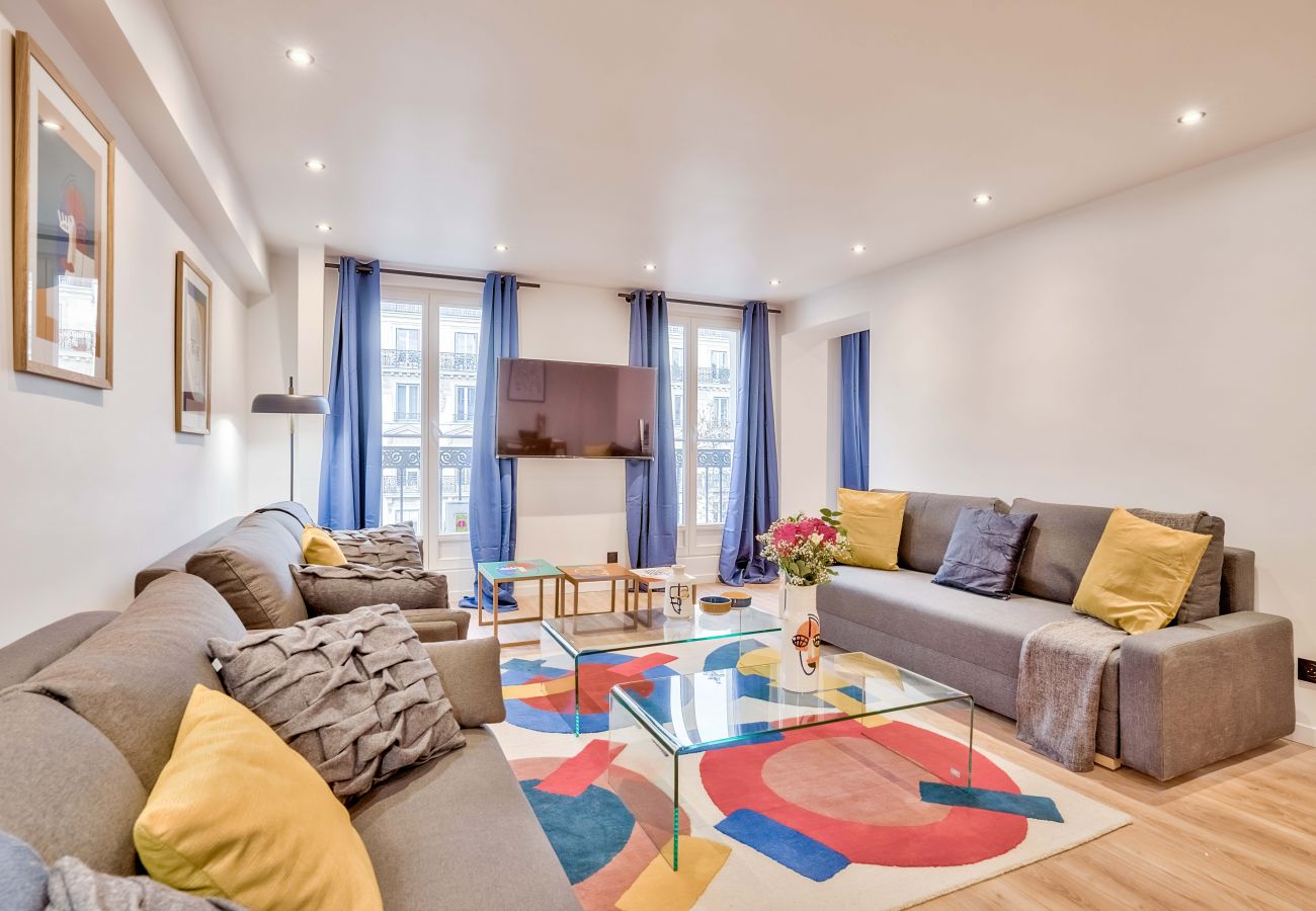 Apartamento em Paris - 102 A- 21 Montmartre 4F