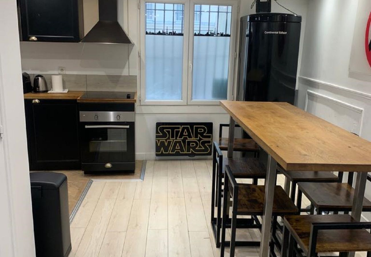 Apartamento em Paris - 41 A - Star Wars