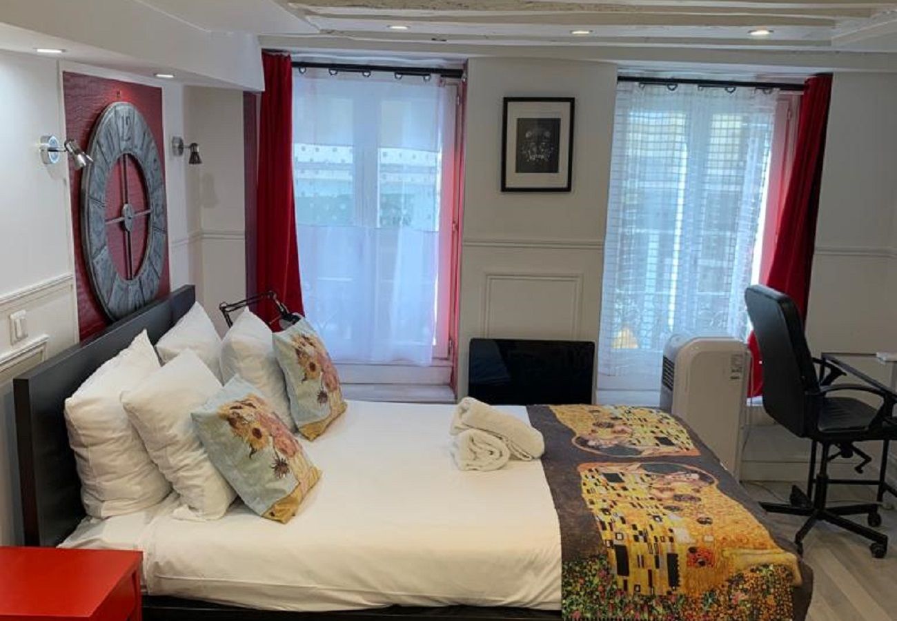 Apartamento em Paris - 41 A - Star Wars
