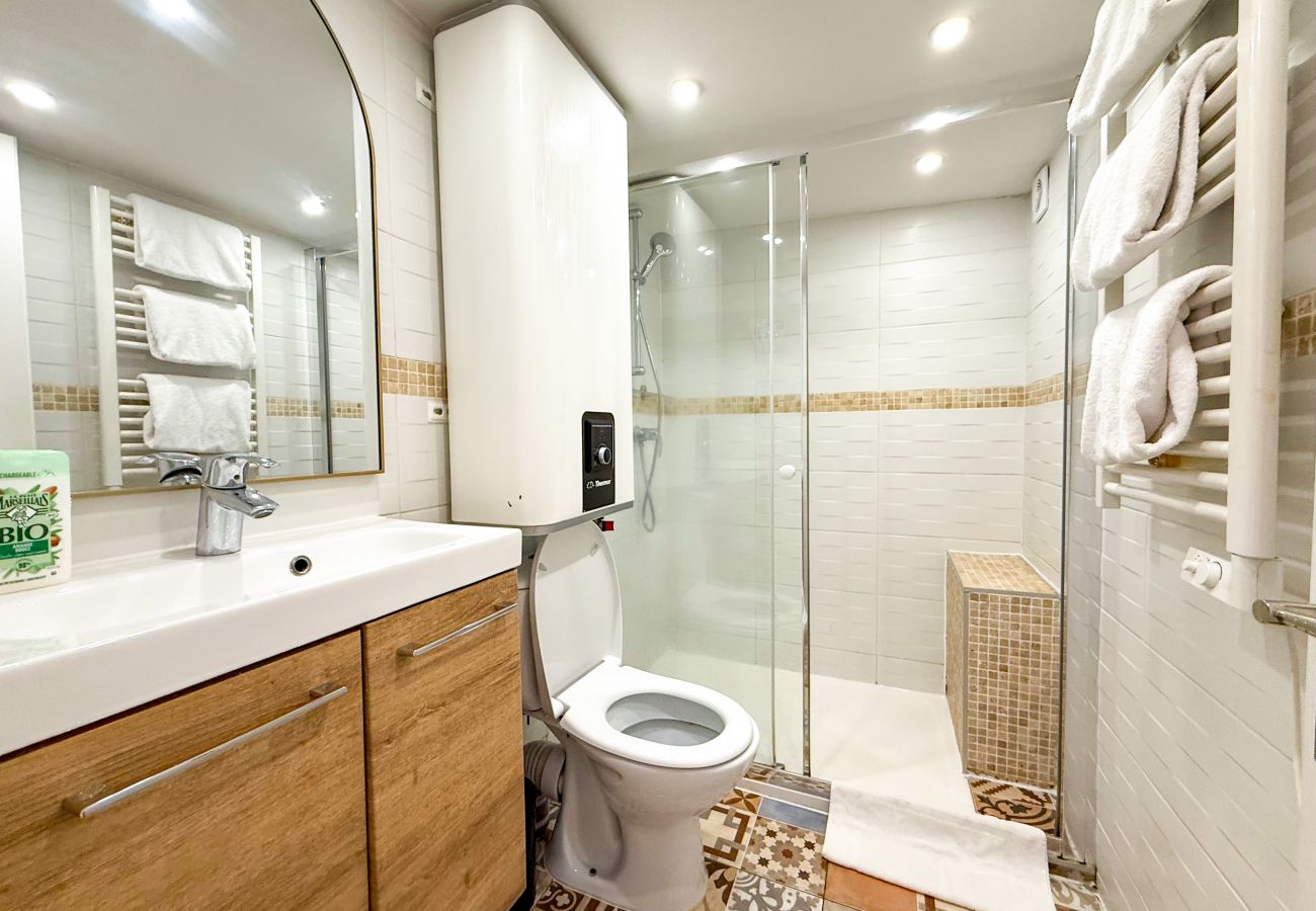 Apartamento em Paris - 41 A - Star Wars