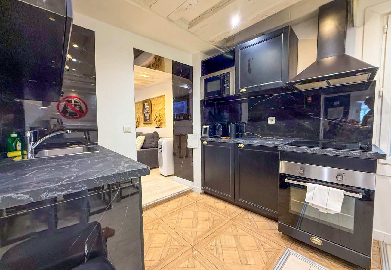 Apartamento em Paris - 41 A - Star Wars