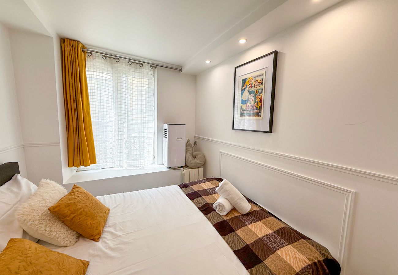Apartamento em Paris - 41 A - Star Wars