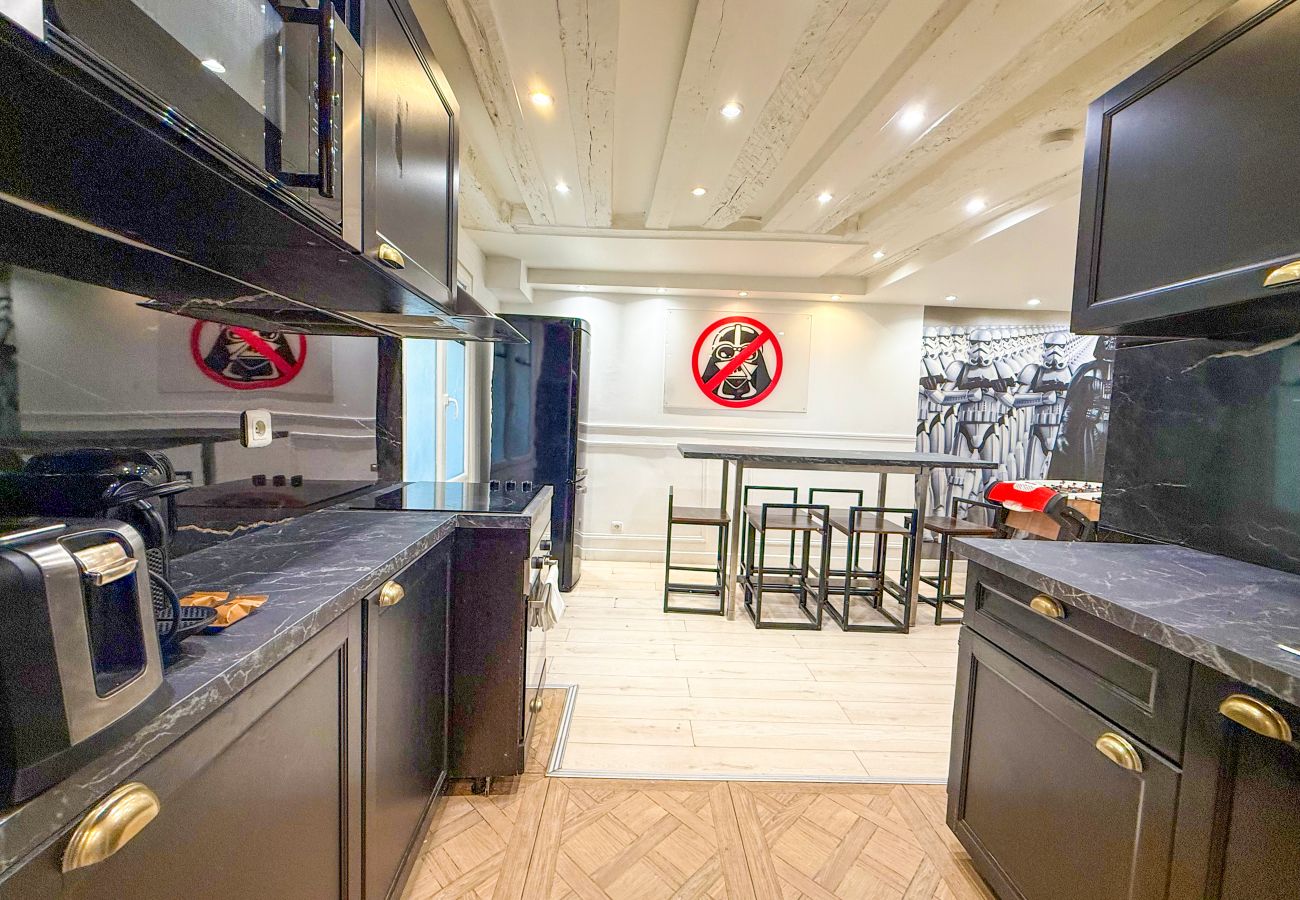 Apartamento em Paris - 41 A - Star Wars