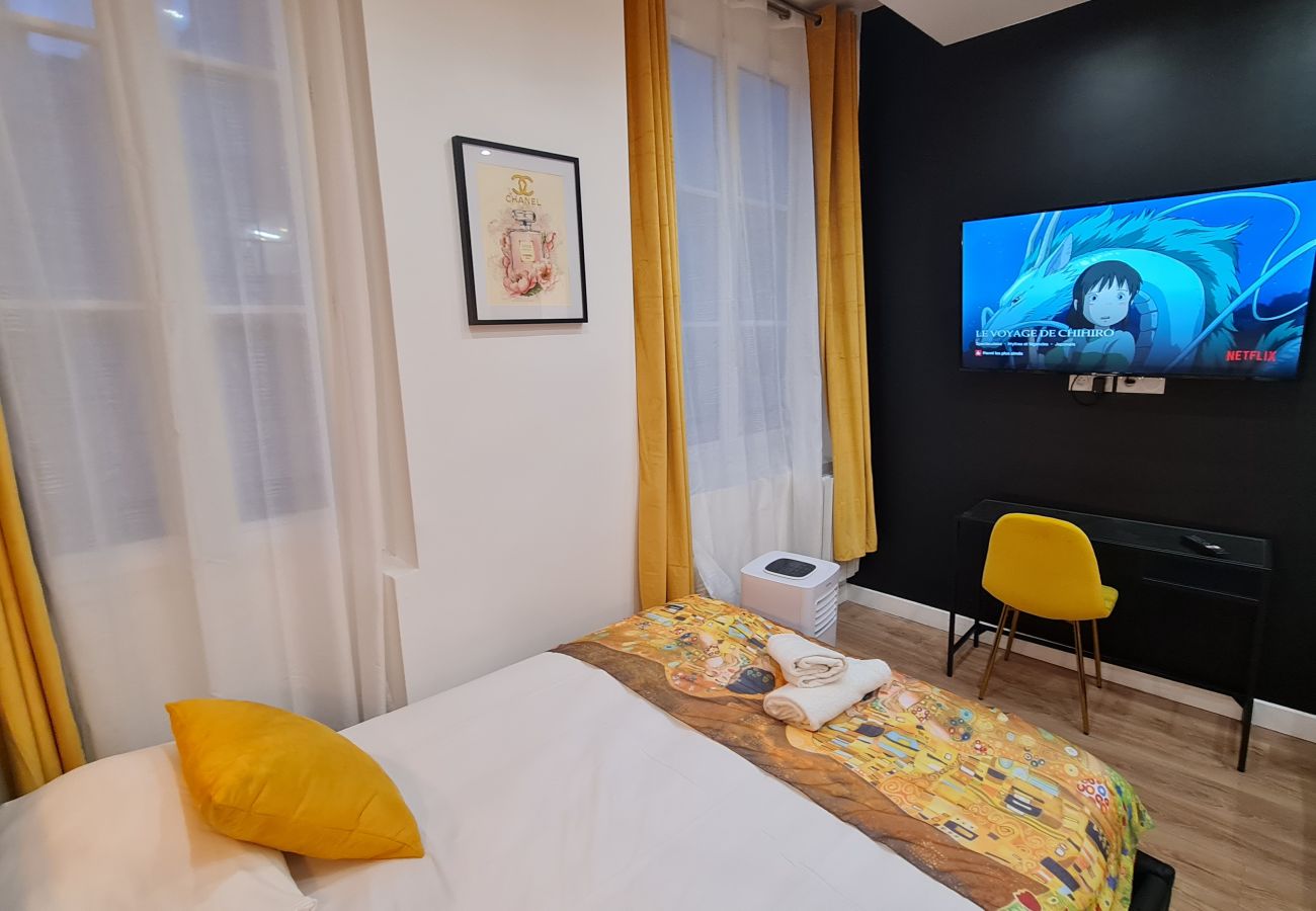 Apartamento em Paris - 157 B - Chanel 210 Saint Denis