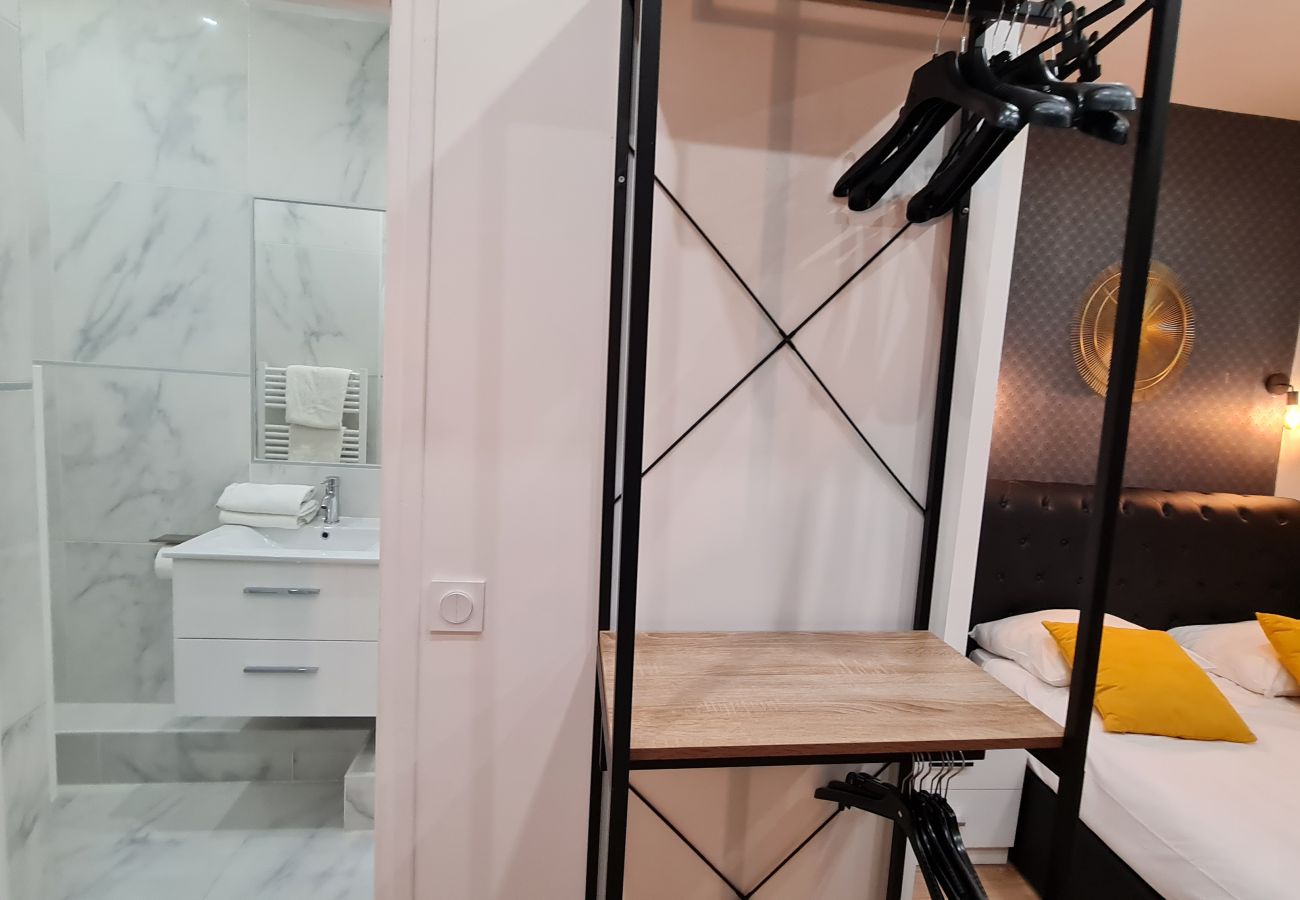 Apartamento em Paris - 157 B - Chanel 210 Saint Denis