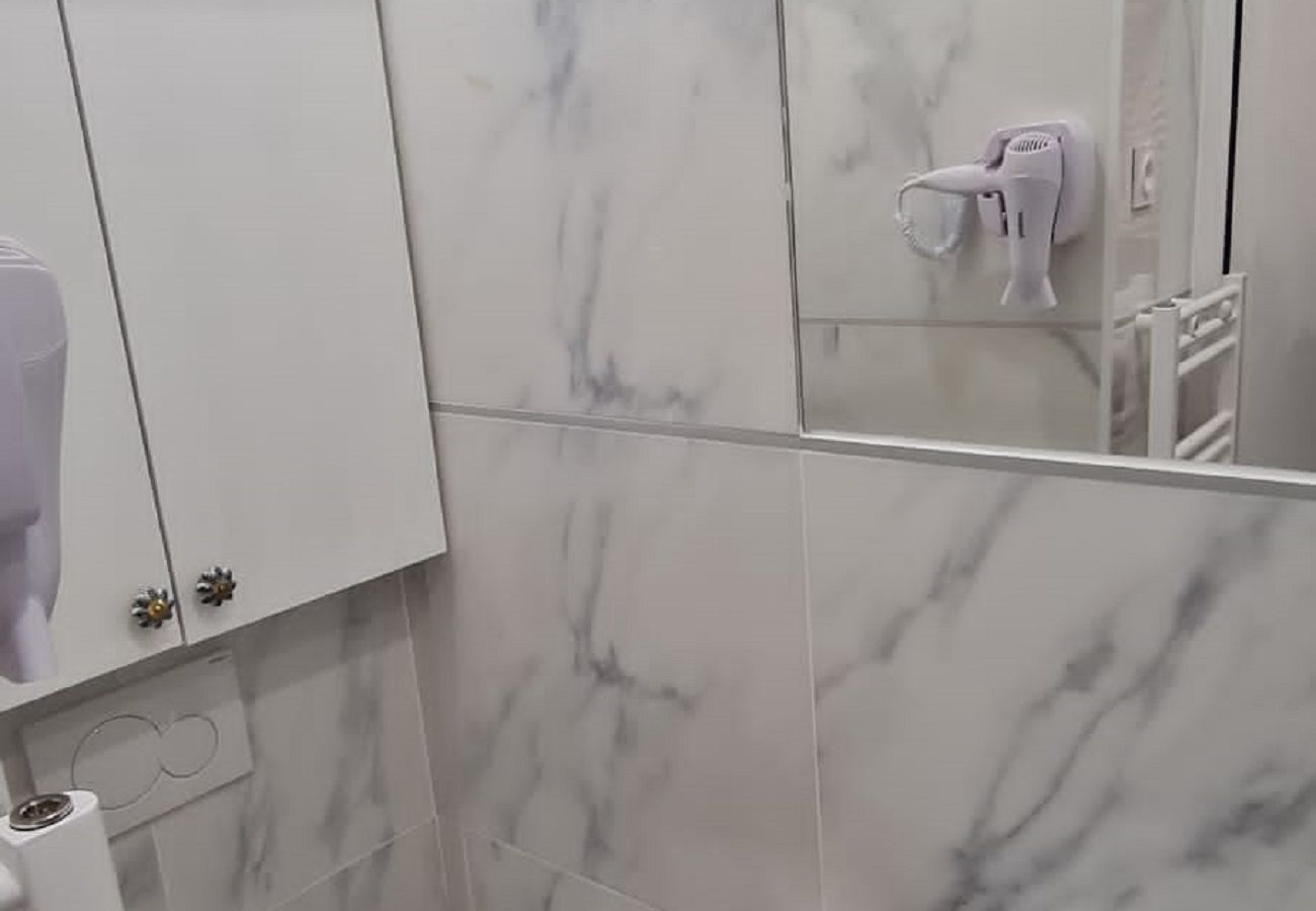 Apartamento em Paris - 158 B - Vuitton 210 Saint Denis