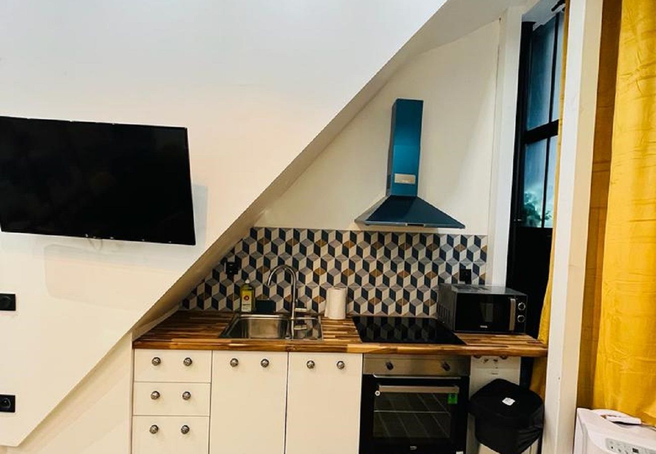 Apartamento em Paris - 160 - Atelier Fashion Ponceau
