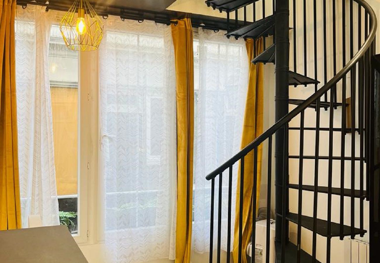 Apartamento em Paris - 160 - Atelier Fashion Ponceau