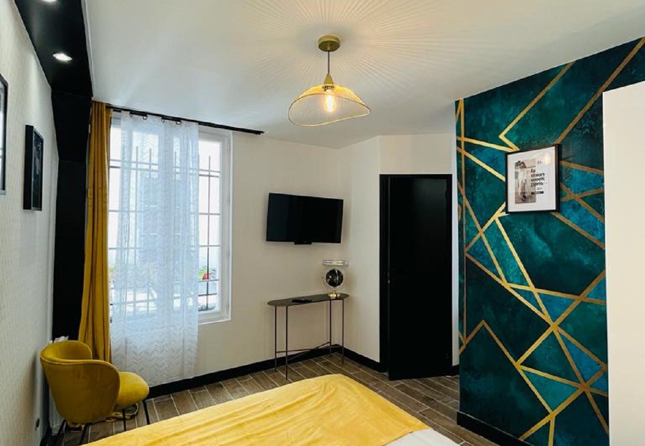 Apartamento em Paris - 160 - Atelier Fashion Ponceau