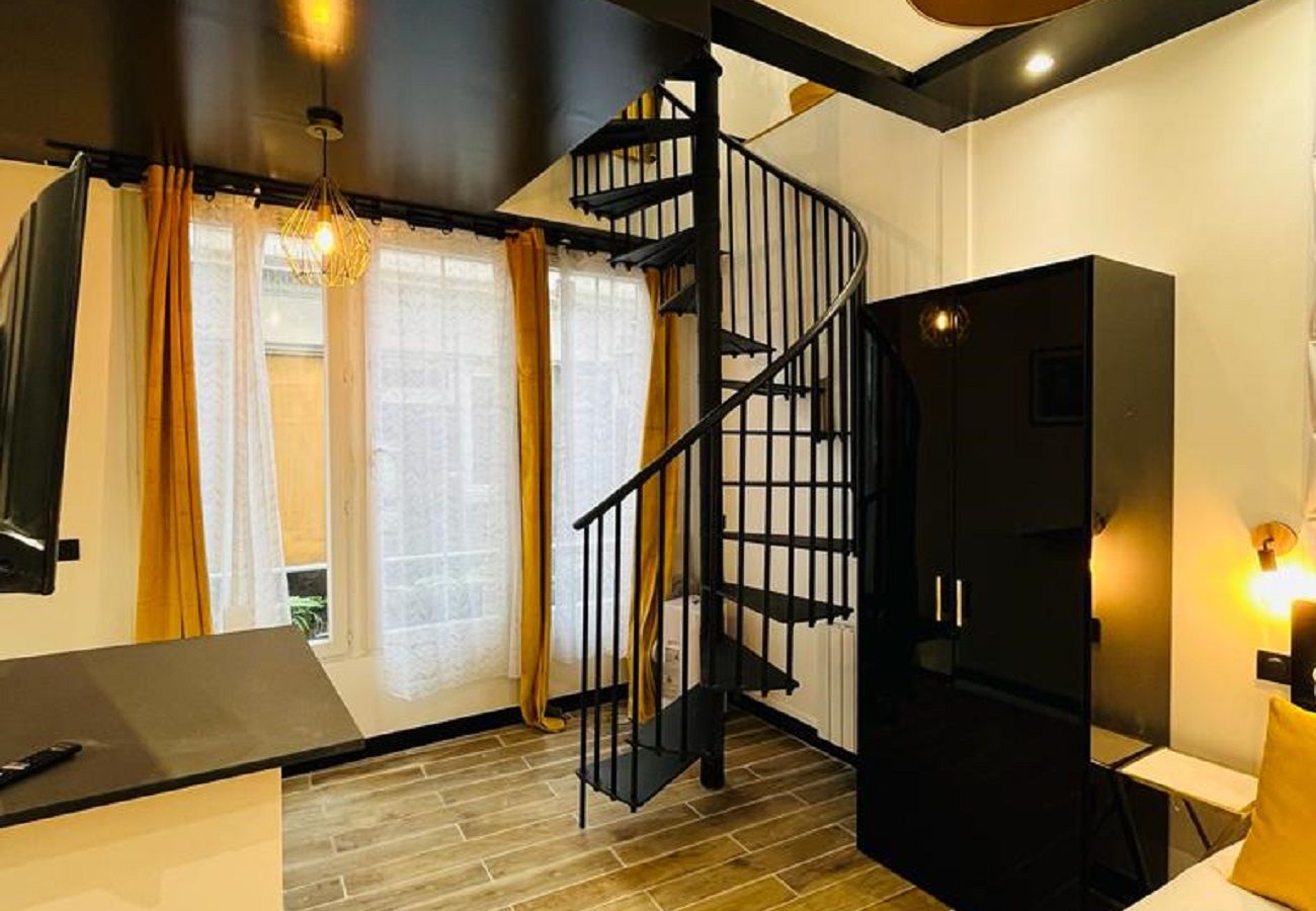 Apartamento em Paris - 160 - Atelier Fashion Ponceau