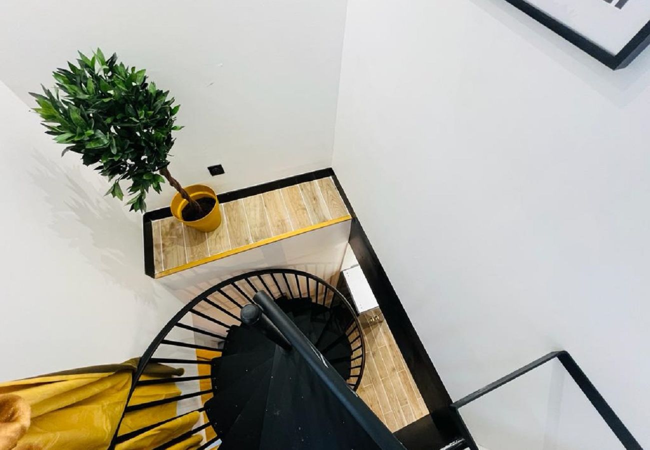 Apartamento em Paris - 160 - Atelier Fashion Ponceau