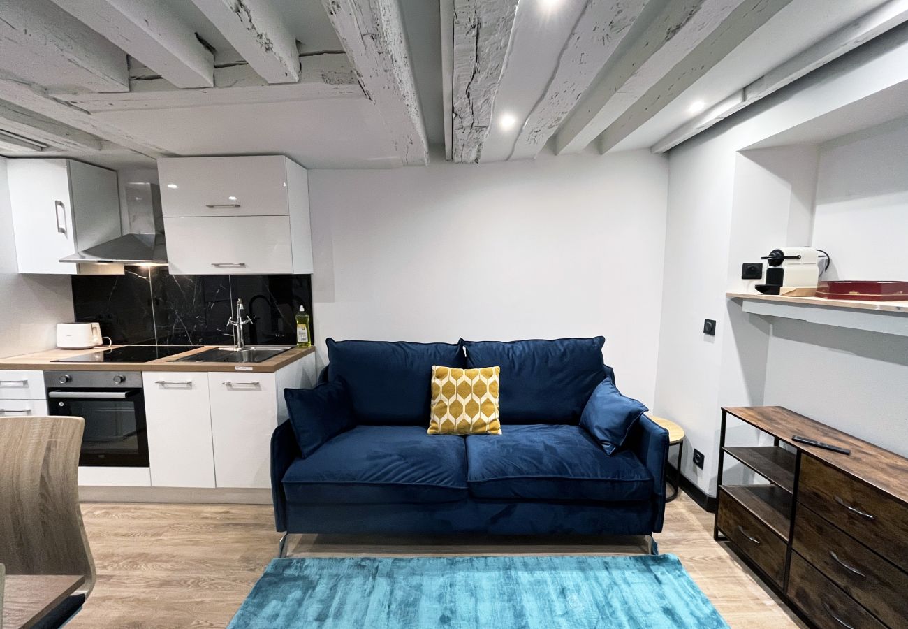 Apartamento em Paris - 174 - 218 Saint Denis petit