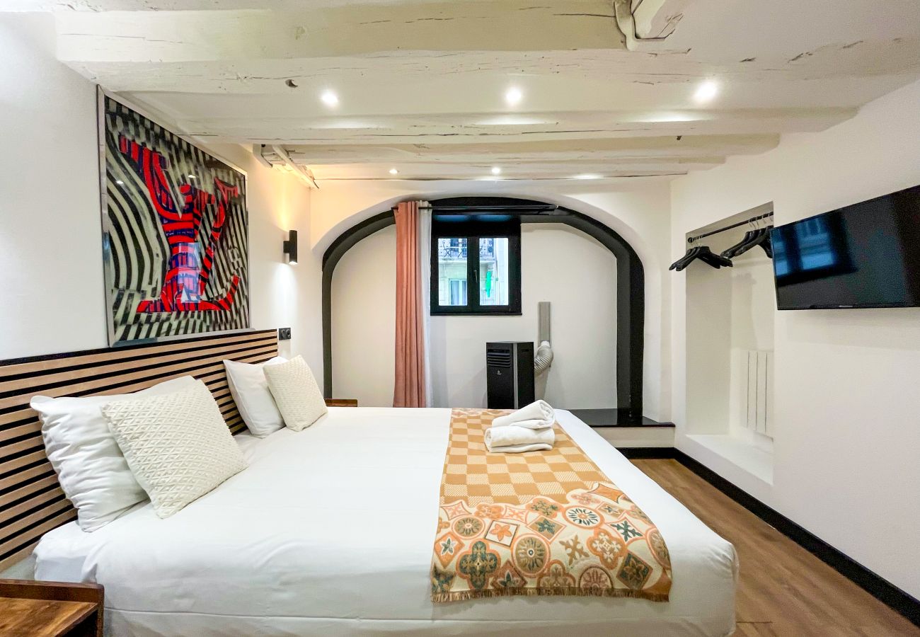 Apartamento em Paris - 174 - 218 Saint Denis petit