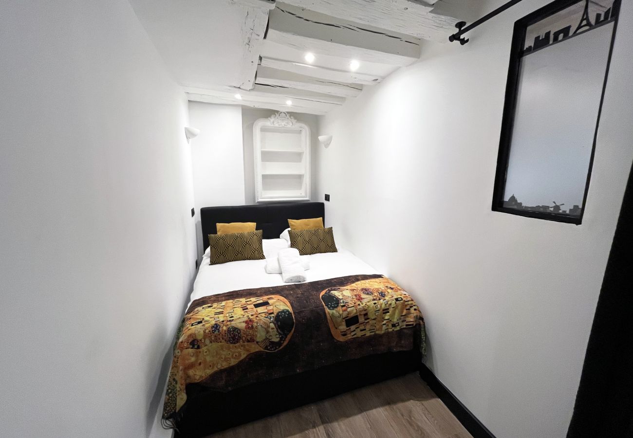 Apartamento em Paris - 175 - 218 Saint Denis grand