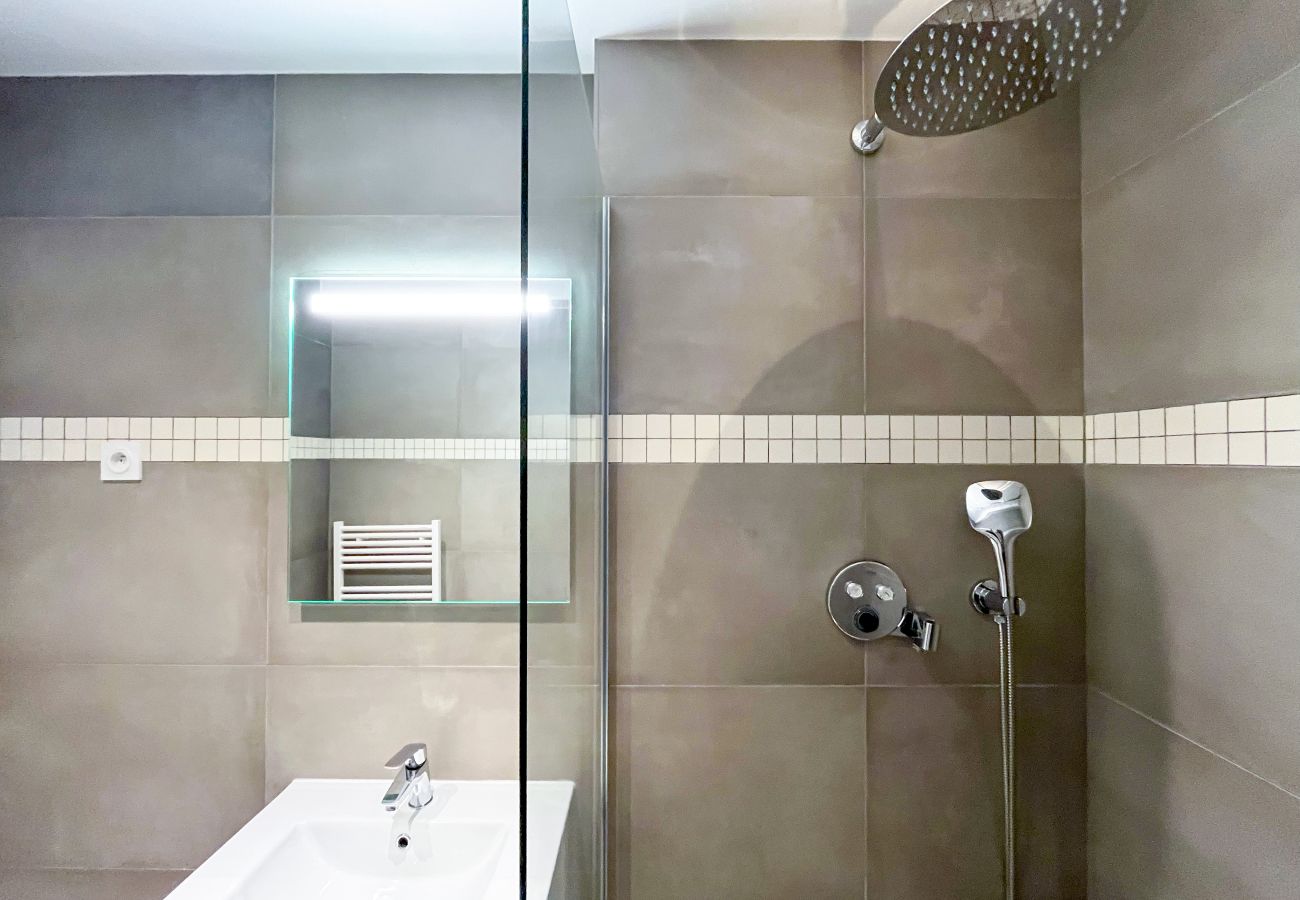 Apartamento em Paris - 201 - 249 Saint Denis