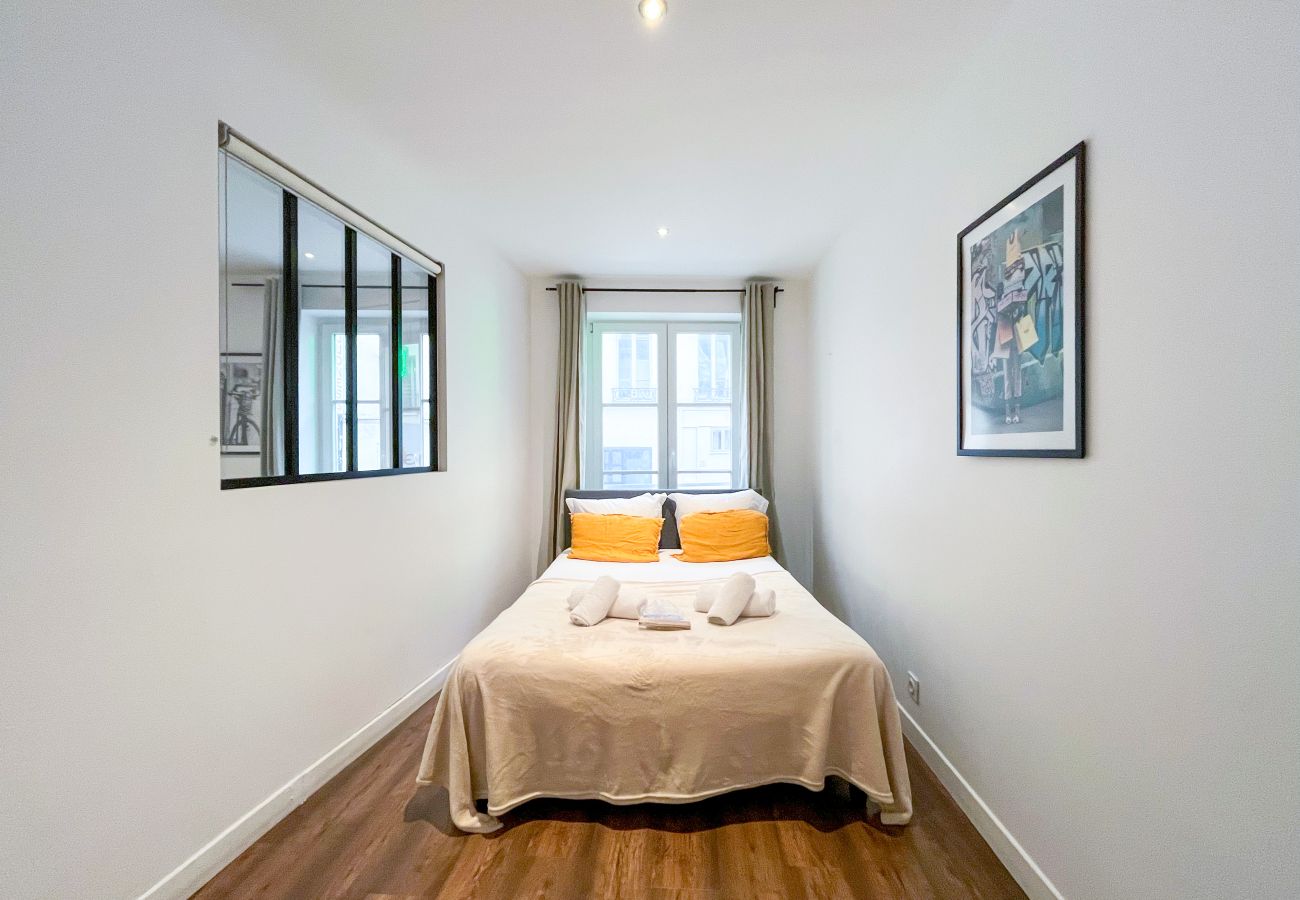 Apartamento em Paris - 201 - 249 Saint Denis