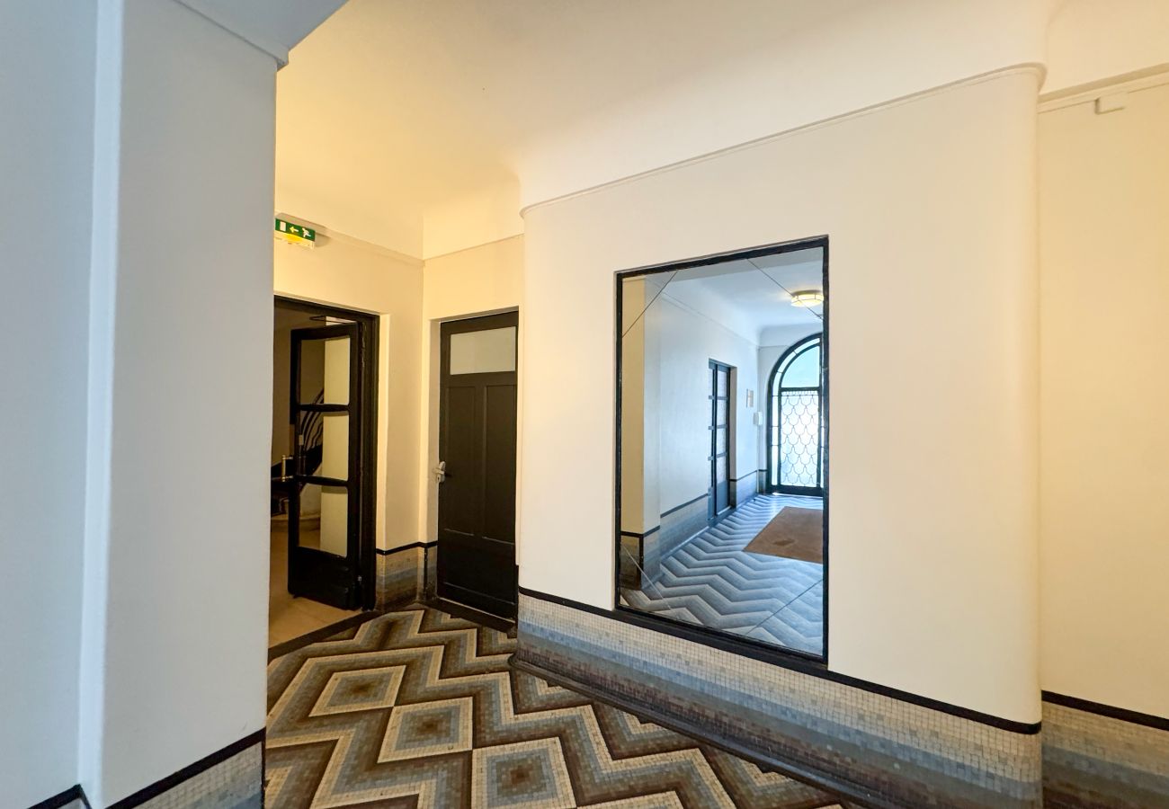 Apartamento em Paris - 222 - Philibert Delorme 6p/3c