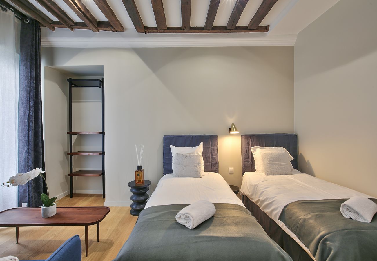 Apartment in Paris - 70 B - 9 Apolline