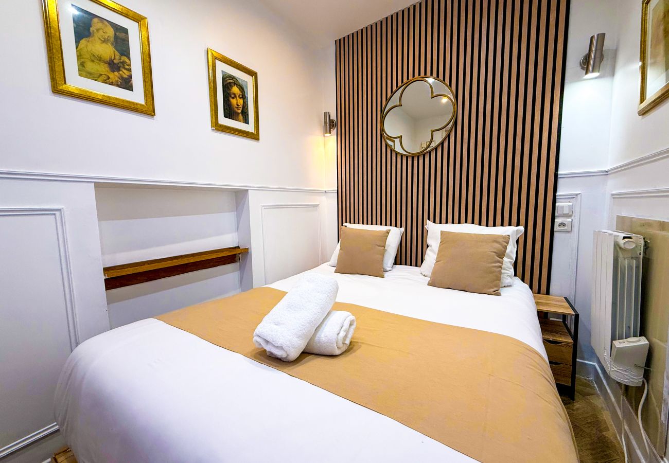 Apartment in Paris - 38 - Mona Lisa