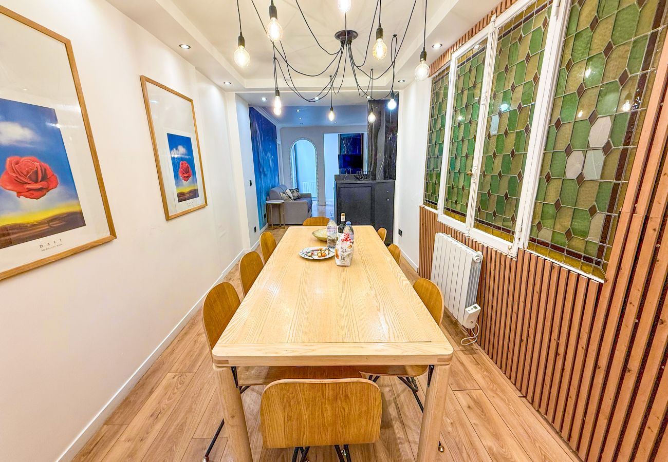 Apartment in Paris - 105 A- 112 Richelieu 4D