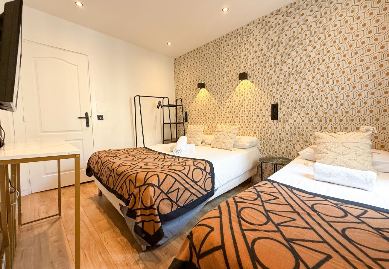 Apartment in Paris - 105 A- 112 Richelieu 4D