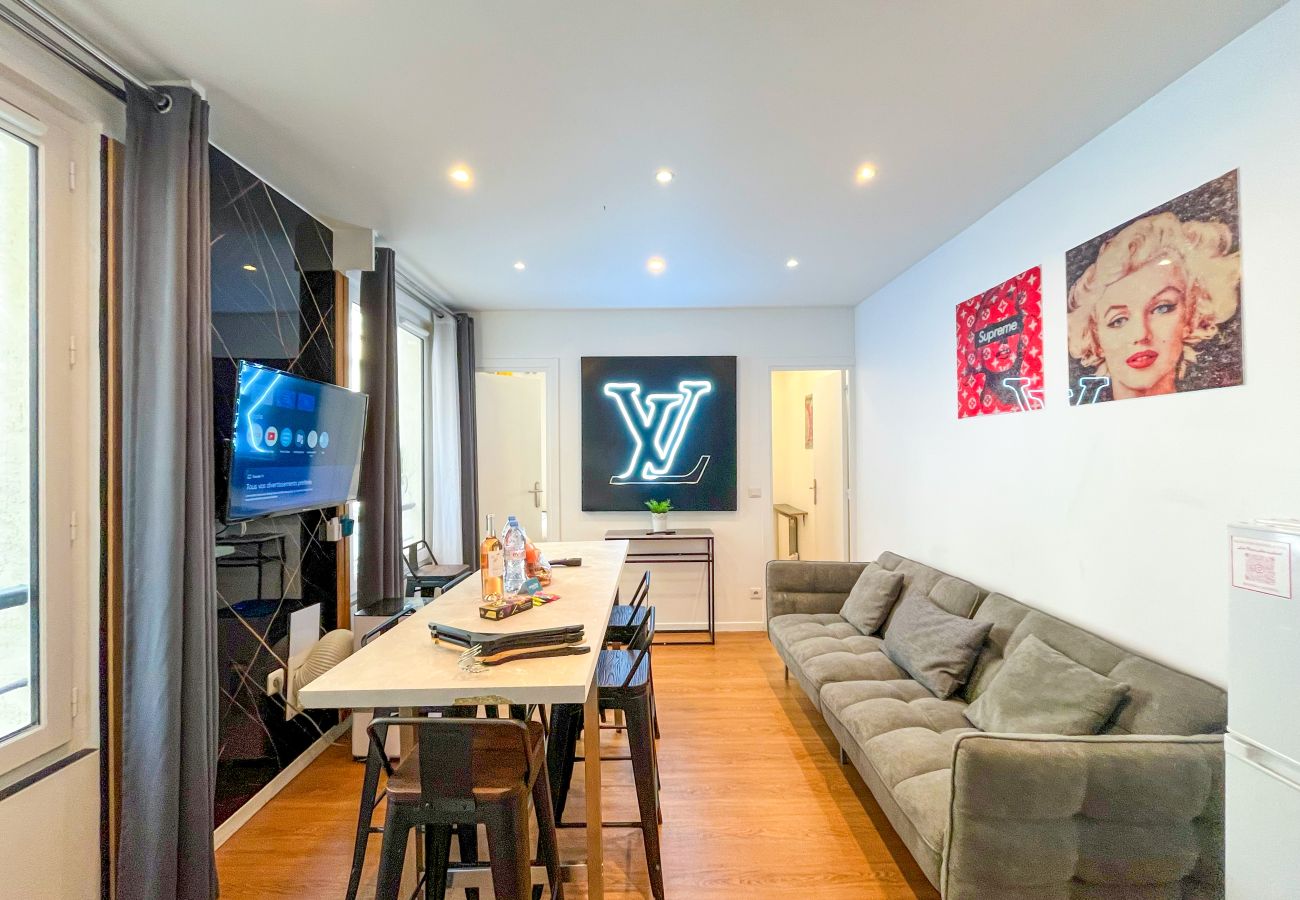 Apartment in Paris - 115 B - Urban Vuitton Saint Denis