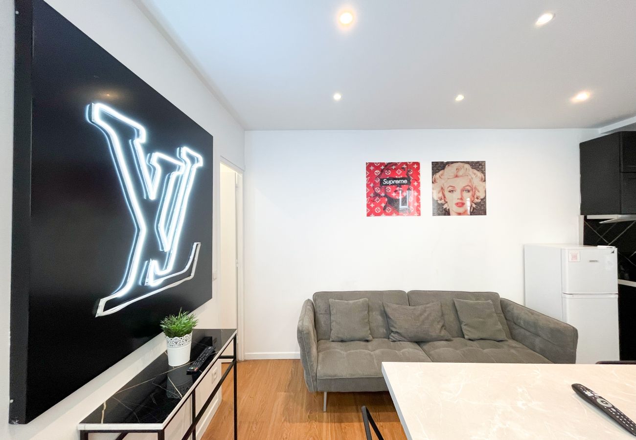 Apartment in Paris - 115 B - Urban Vuitton Saint Denis