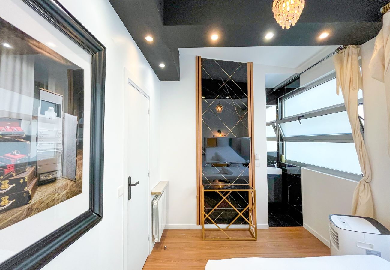 Apartment in Paris - 115 B - Urban Vuitton Saint Denis
