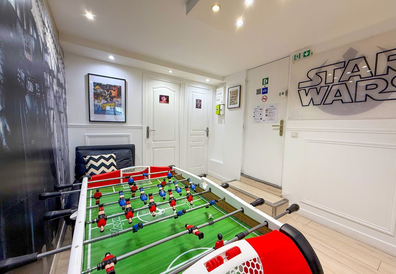 Apartment in Paris - 41 A - Star Wars