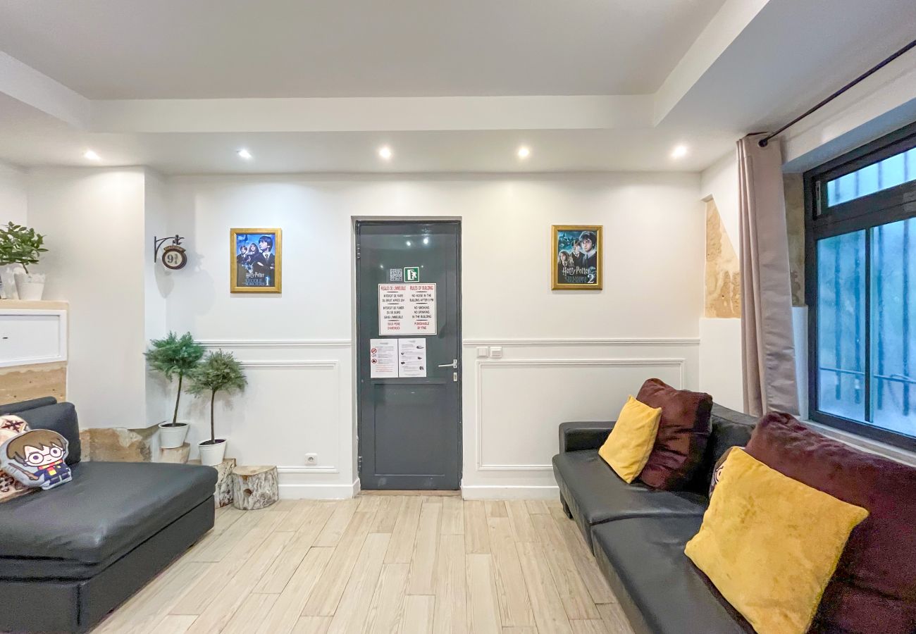 Apartment in Paris - 19 - Petit Carreau