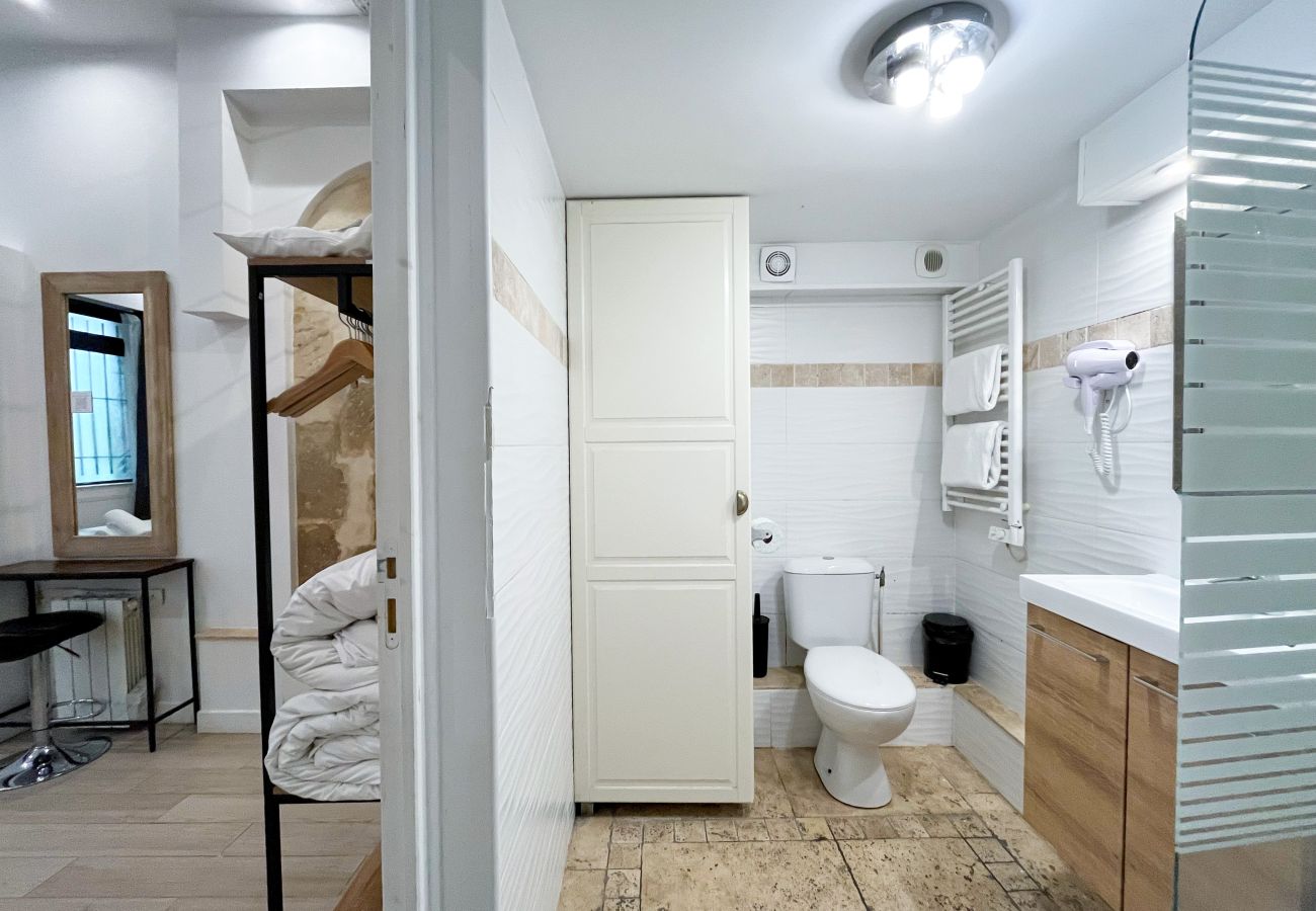 Apartment in Paris - 19 - Petit Carreau