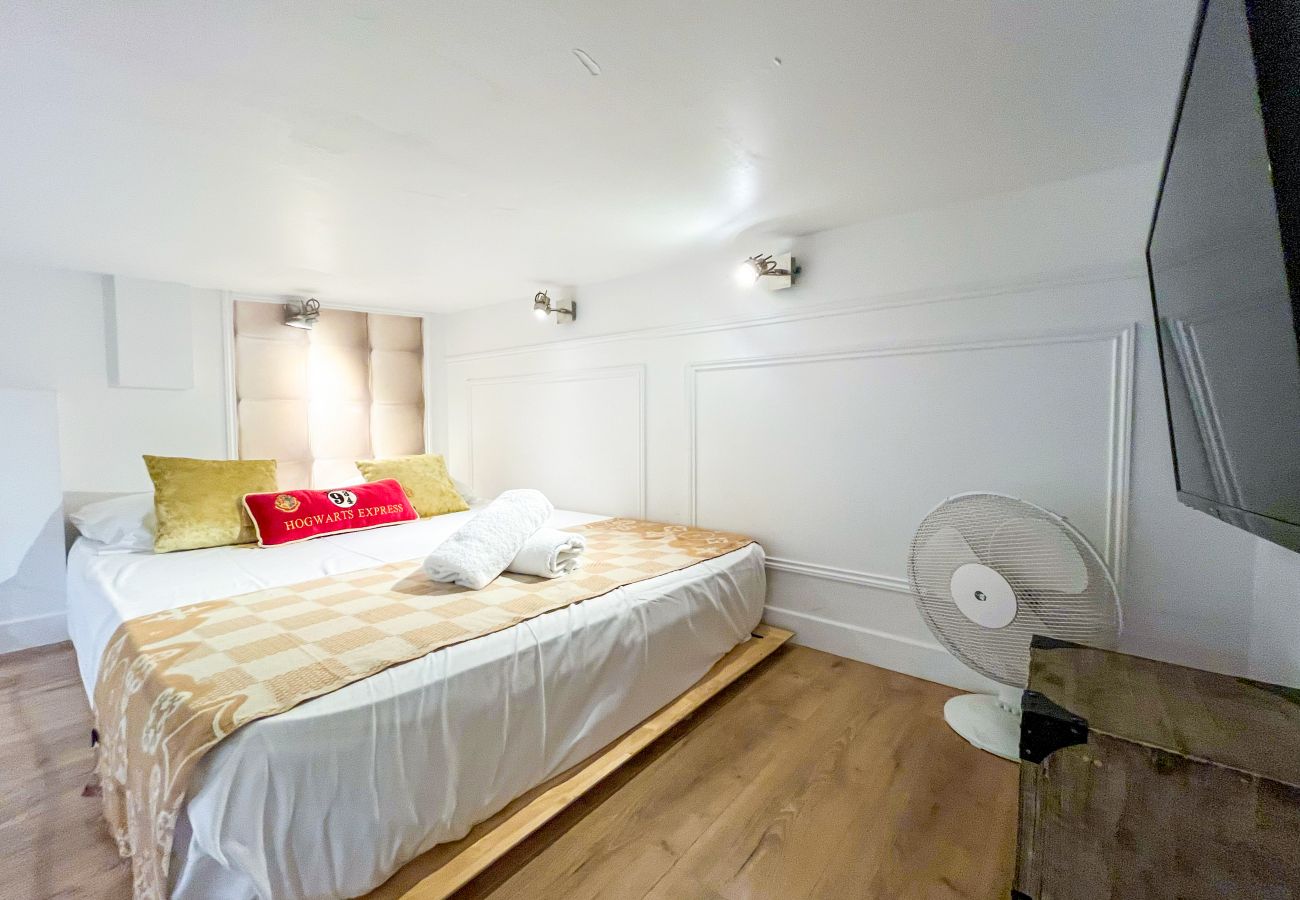 Apartment in Paris - 19 - Petit Carreau