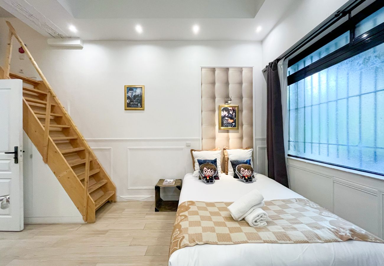 Apartment in Paris - 19 - Petit Carreau