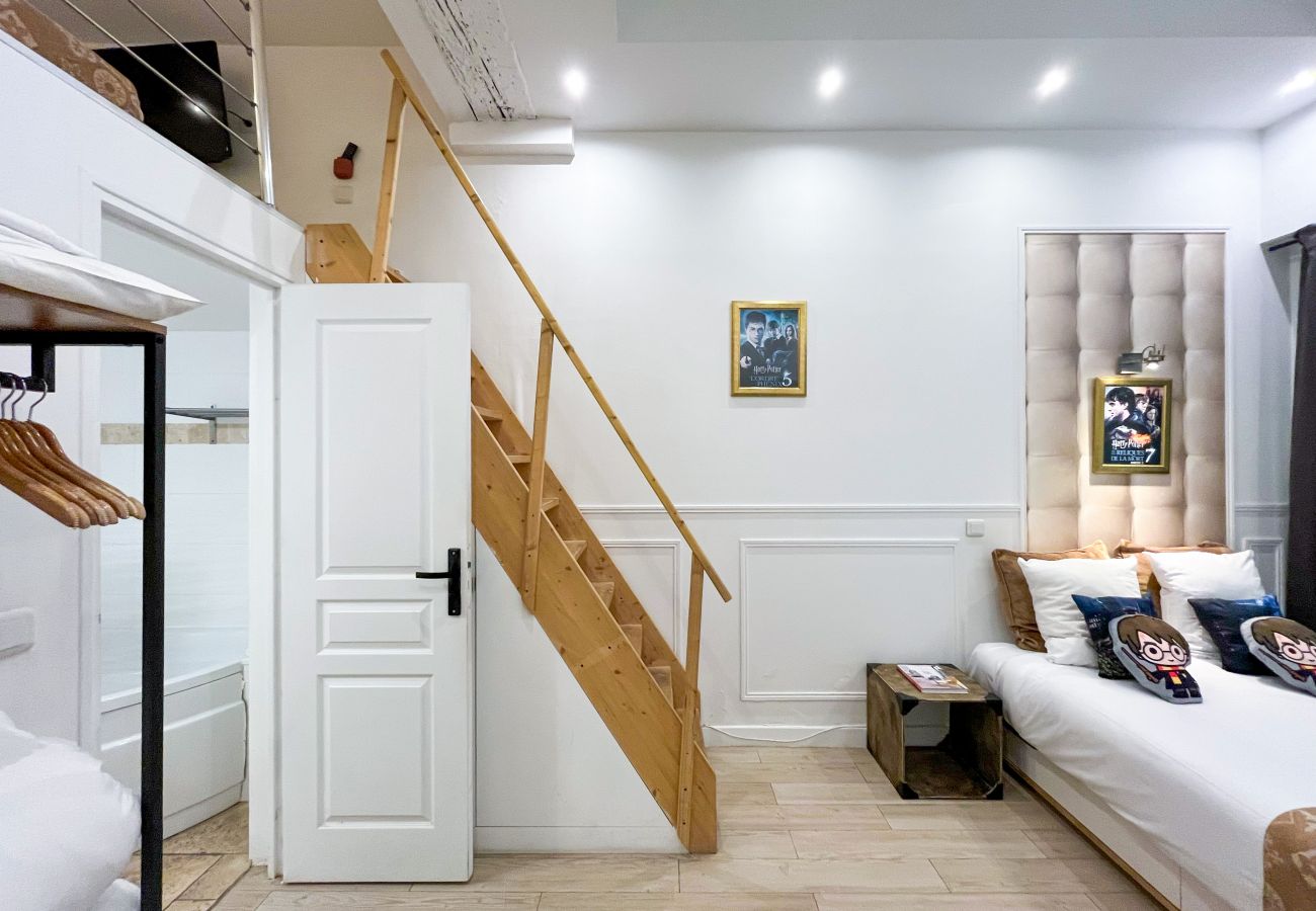 Apartment in Paris - 19 - Petit Carreau