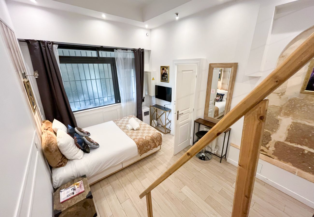 Apartment in Paris - 19 - Petit Carreau