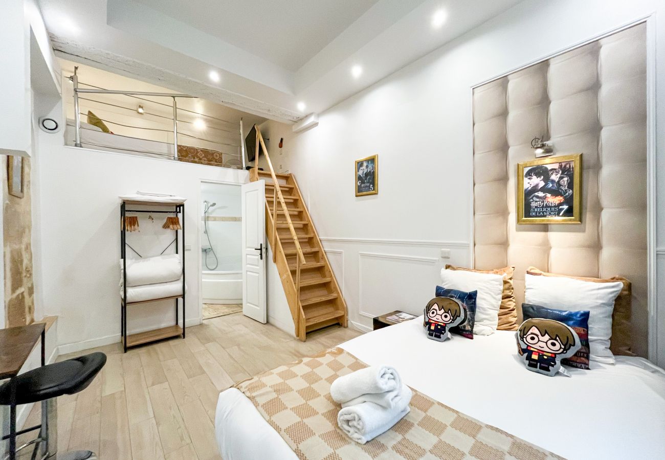 Apartment in Paris - 19 - Petit Carreau