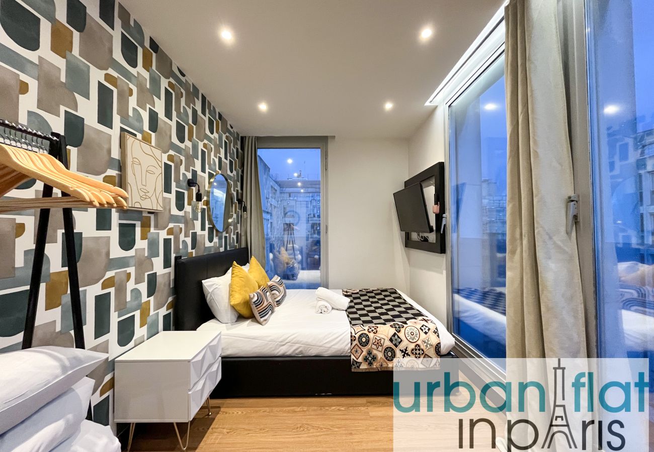 Apartment in Paris - 129 A- Champs-Elysees
