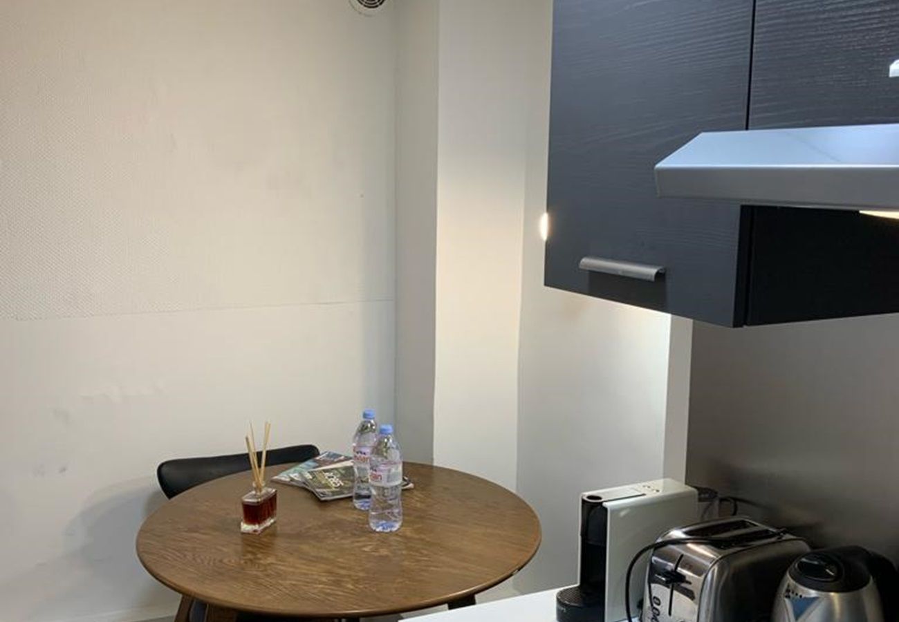 Apartment in Paris - 149 - Faubourg B5